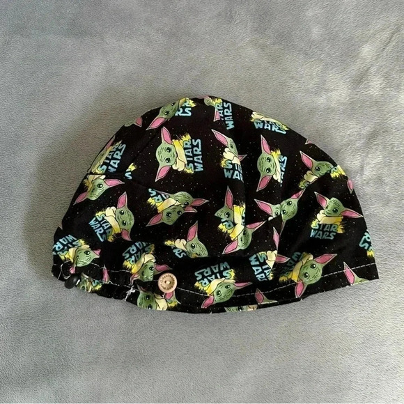 🇨🇦🆕Adult “Star Wars Yoda” Handmade Scull/Scrub Cap - Picture 2 of 14